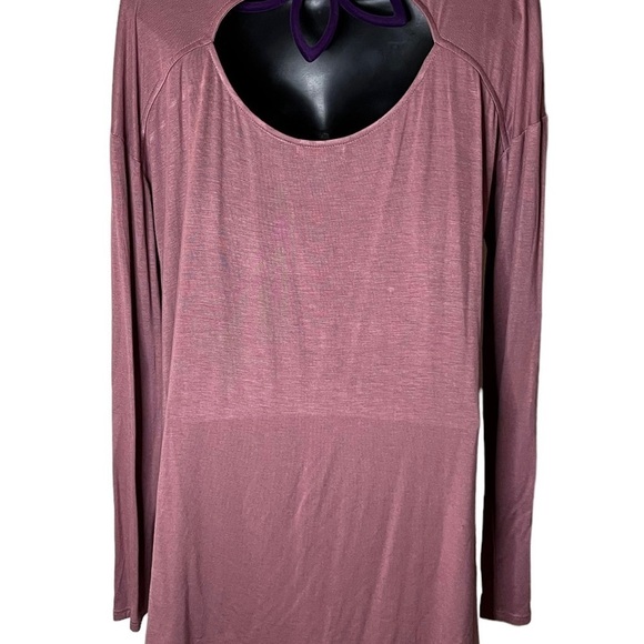 Maurice’s Women’s Key Hole Top - Picture 2 of 5